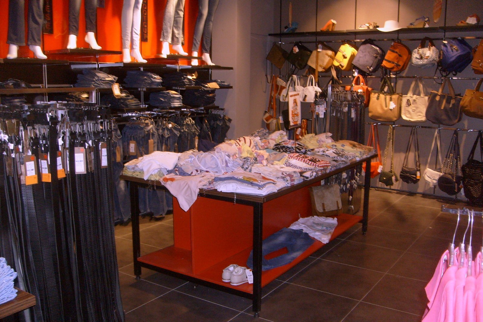 İzmir Gaziemir Optimum Avm Collezione — görsel 8